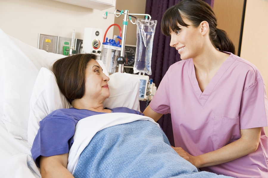 bigstock-Nurse-Talking-To-Patient-13885829.jpg.1bec0b6f9a4eb467a303fadfd99dd0c9.jpg